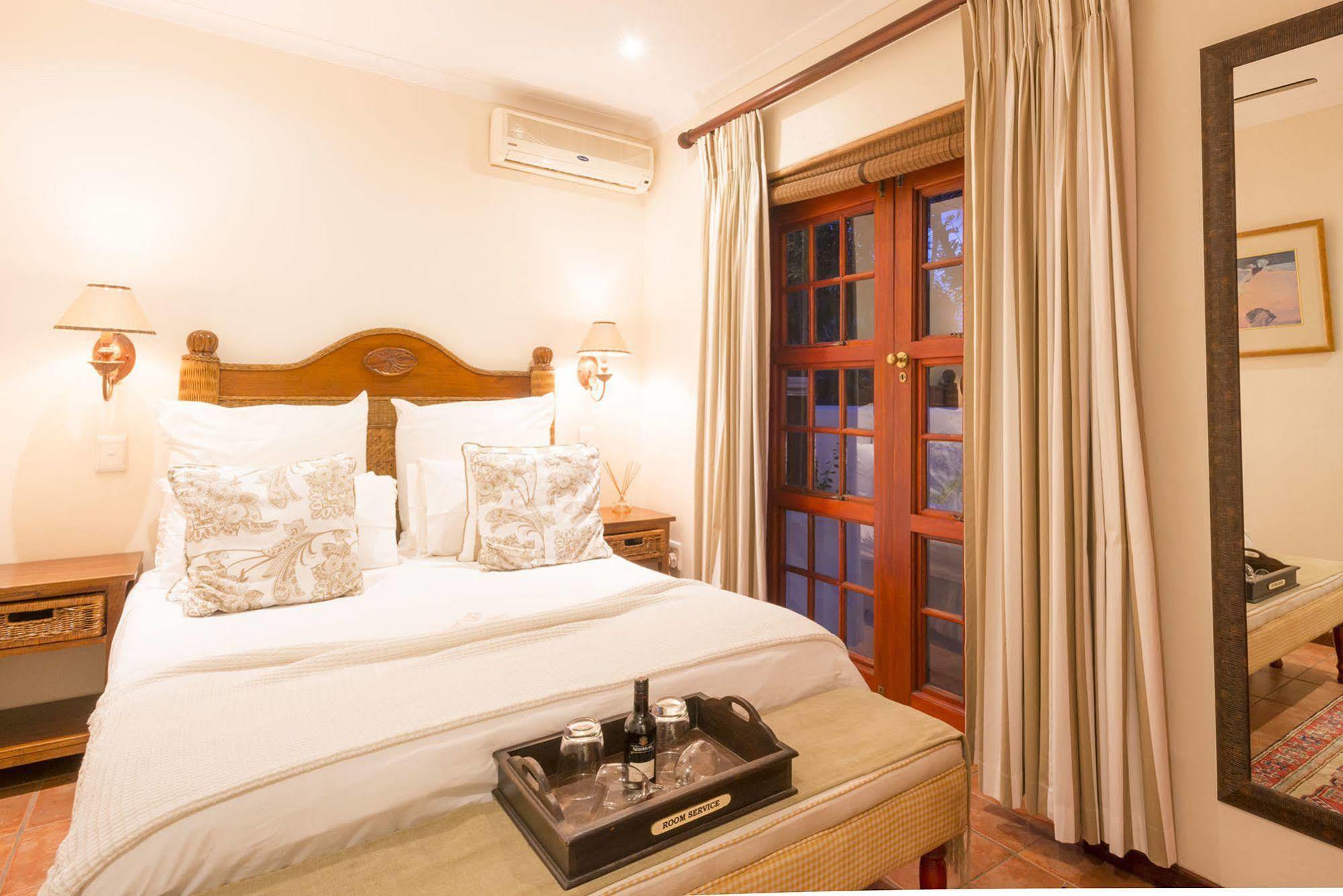 Five Burnham Guest House Durban Exterior photo