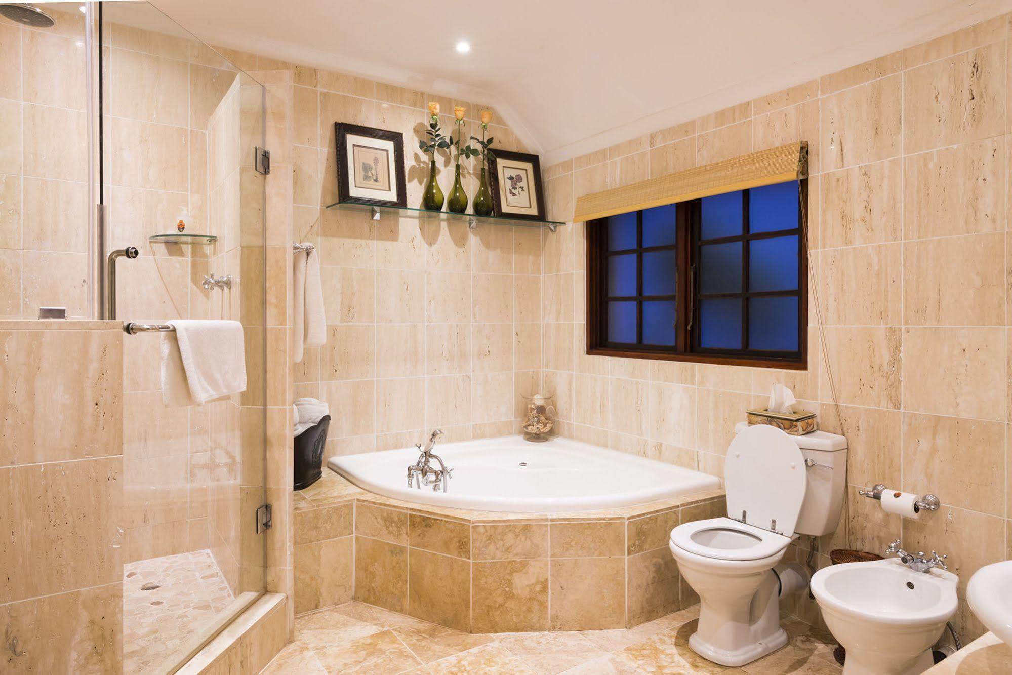Five Burnham Guest House Durban Exterior photo